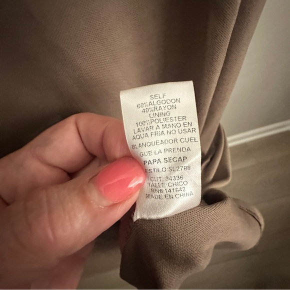 She & Sky Bronze Gold Metallic Pleated Cold Shoulder Dress Women’s Small - Picture 8 of 9